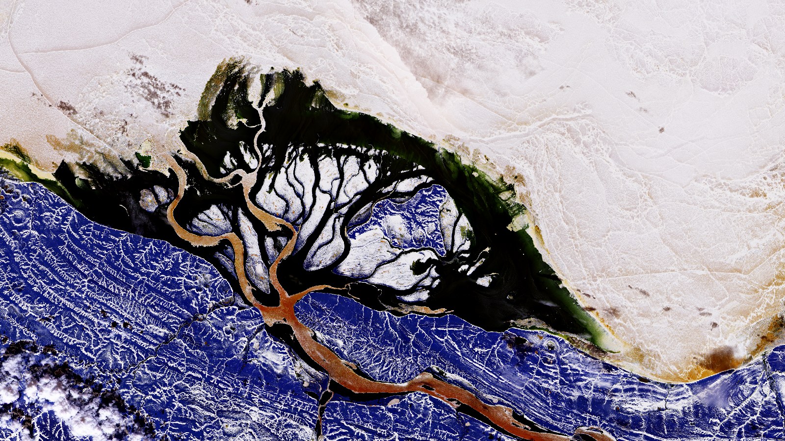 The Olenyok River meets the sea ice, Siberia, False colour, my recipe · Sentinel-2 L2A, 31 May 2020